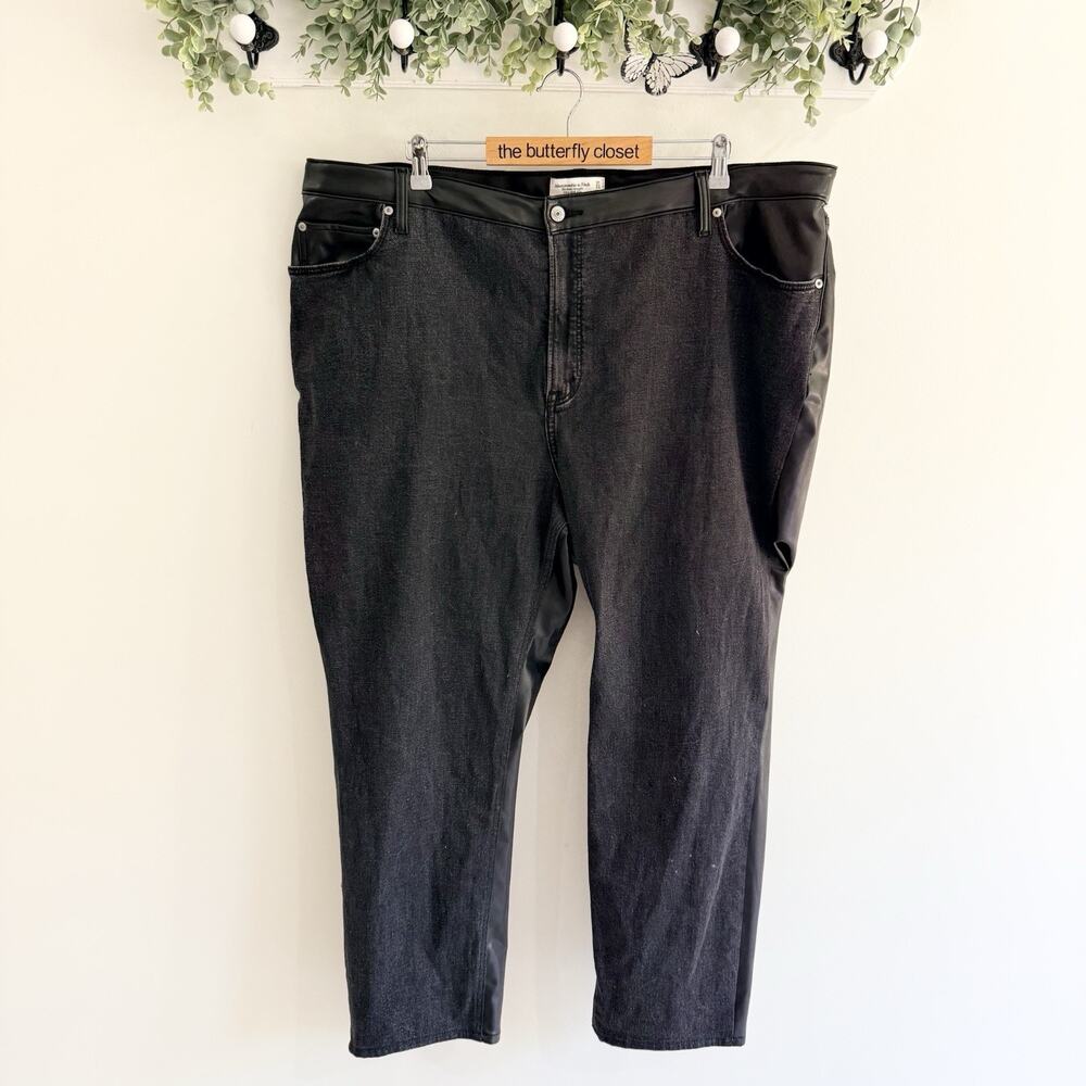 Abercrombie & Fitch Curve Love Ultra High Rise Ankle Straight Jeans Size 37/24